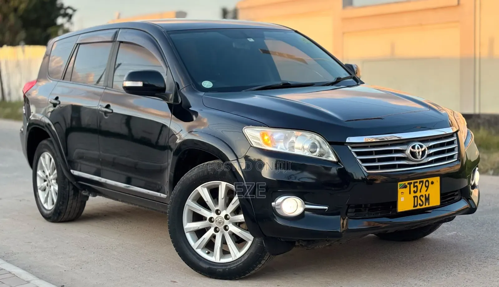 Toyota Vanguard 2010 Black