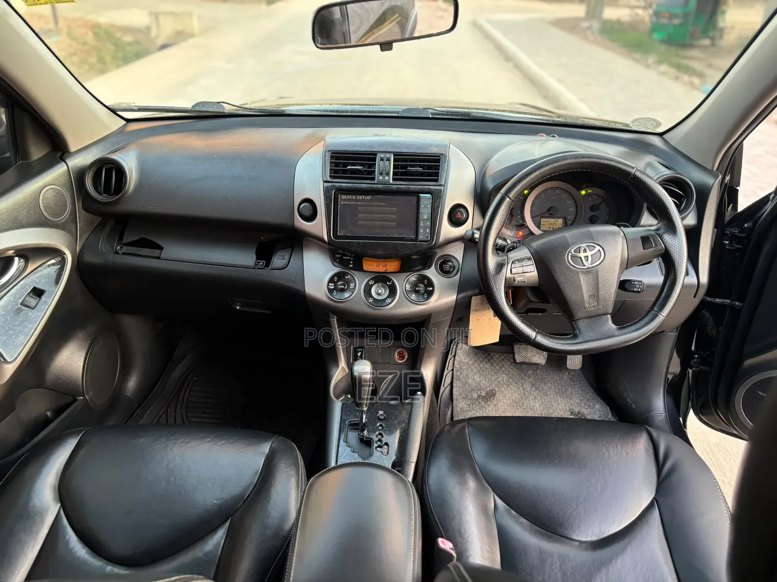 Toyota Vanguard 2010 Black