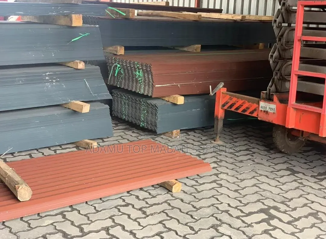 Bati Za Rangi Za Mgongo Mpana Na Mgongo Mdogo Zinapatikana