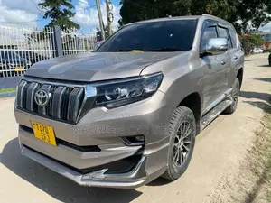 Toyota Land Cruiser Prado 2014 Silver