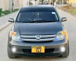 Toyota IST 2006 Gray