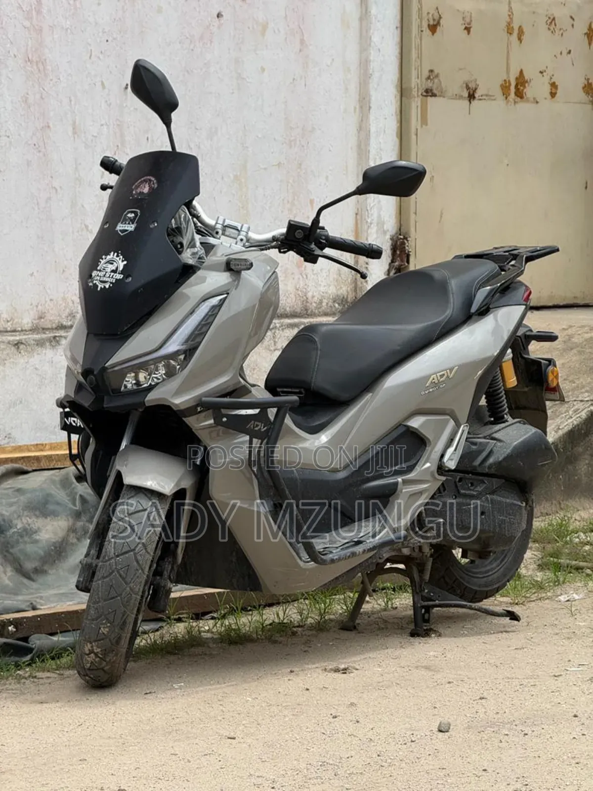Honda 2025 Gray