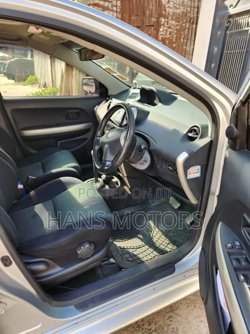 Toyota IST 2007 Silver