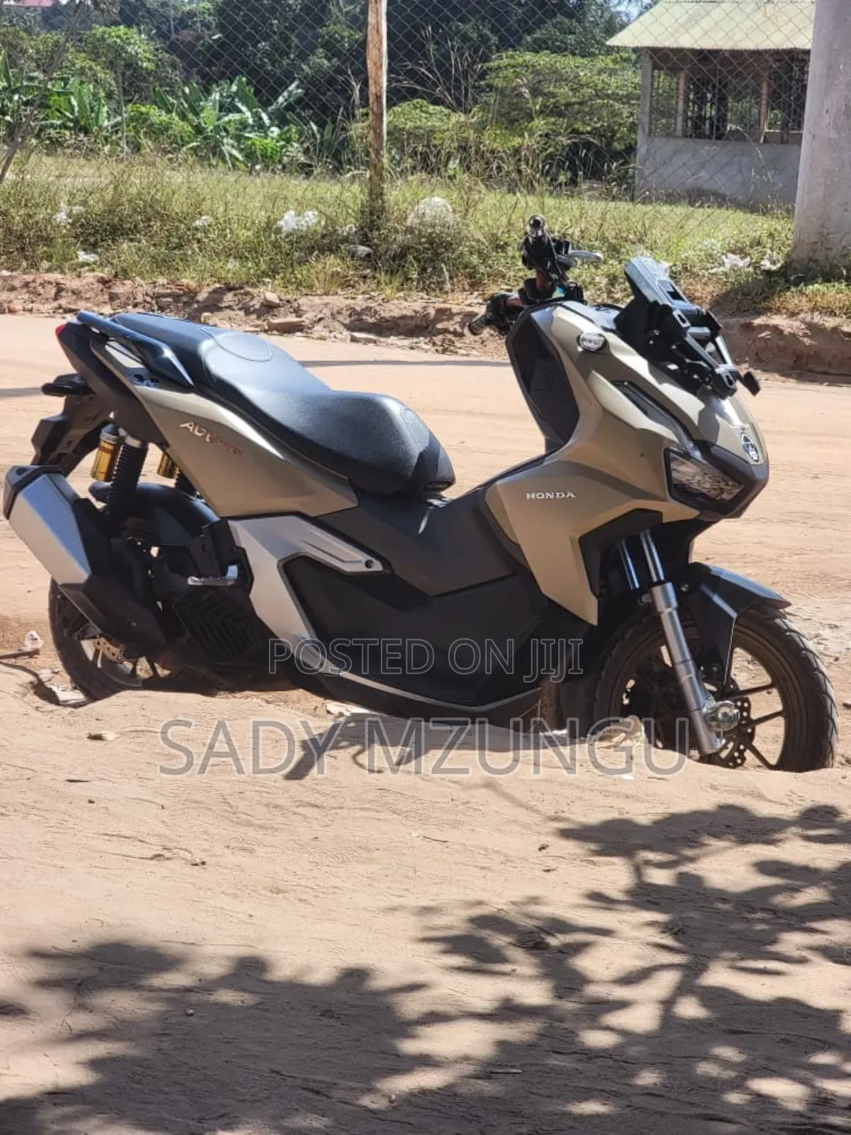 Honda 2025 Gray
