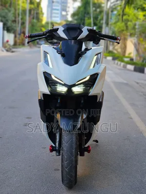 Honda 2025 Gray