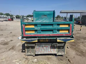 Mitsubishi Canter 2006 Green
