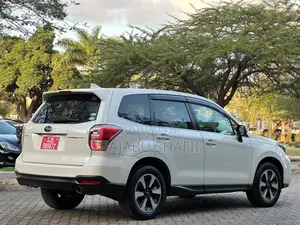 Subaru Forester 2.0XT Premium AWD 2017 White