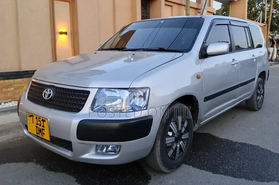 Toyota Succeed 2003 Silver