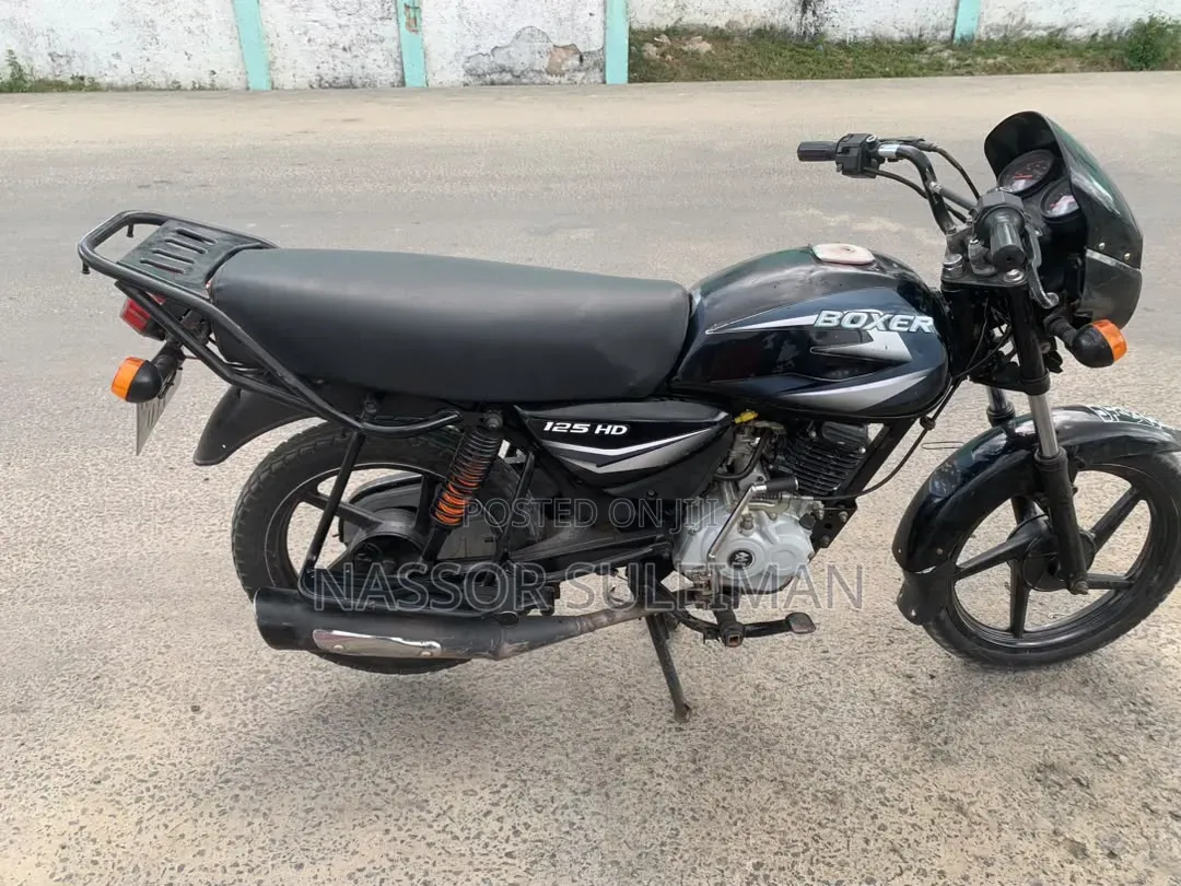 Bajaj Boxer 125 2025 Black
