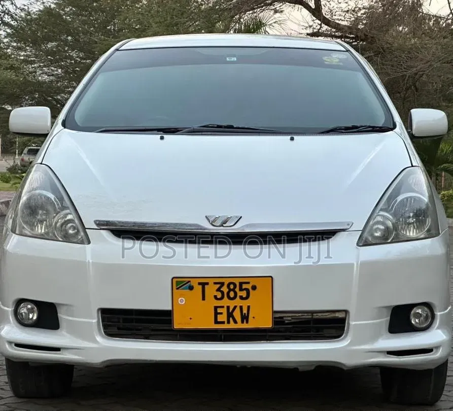 Toyota Wish 2005 White