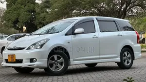 Toyota Wish 2005 White