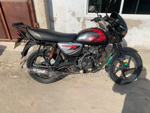 Bajaj Boxer X125 2023 Black