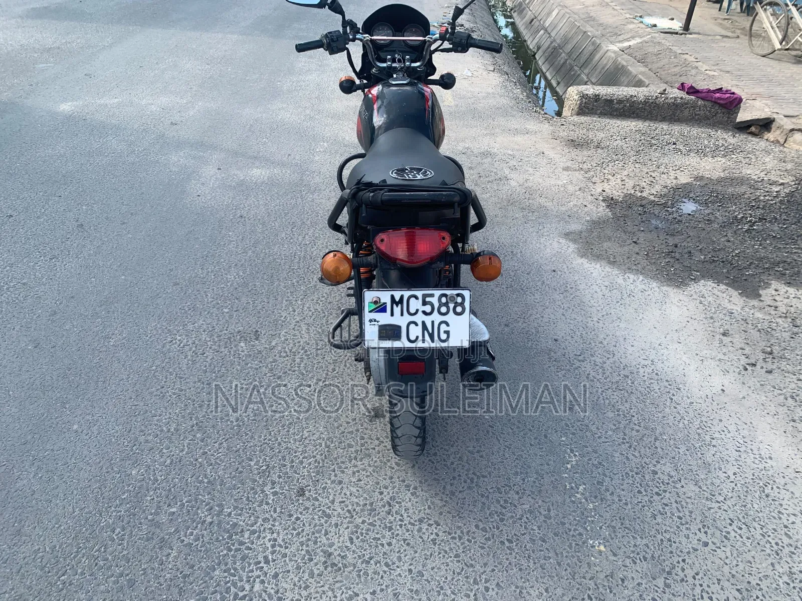 Bajaj Boxer X125 2023 Black