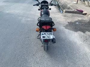 Bajaj Boxer X125 2023 Black