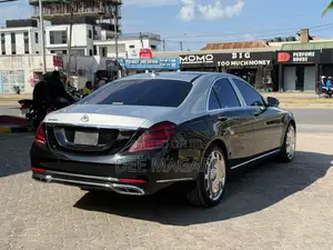 Mercedes-Benz E200 2014 Black