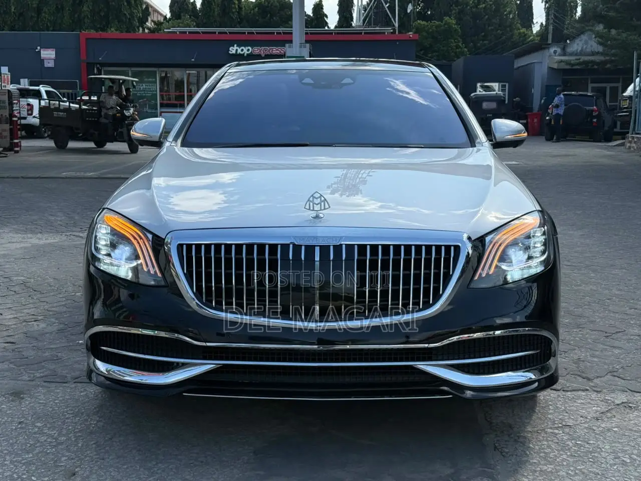 Mercedes-Benz E200 2014 Black
