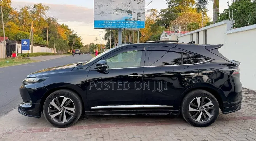 Toyota Harrier 2016 Black