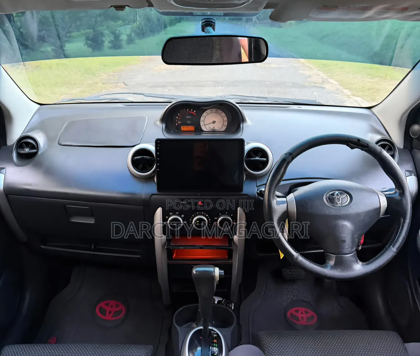 Toyota IST 2004 Silver