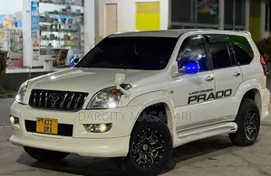 Toyota Land Cruiser Prado 2005 White