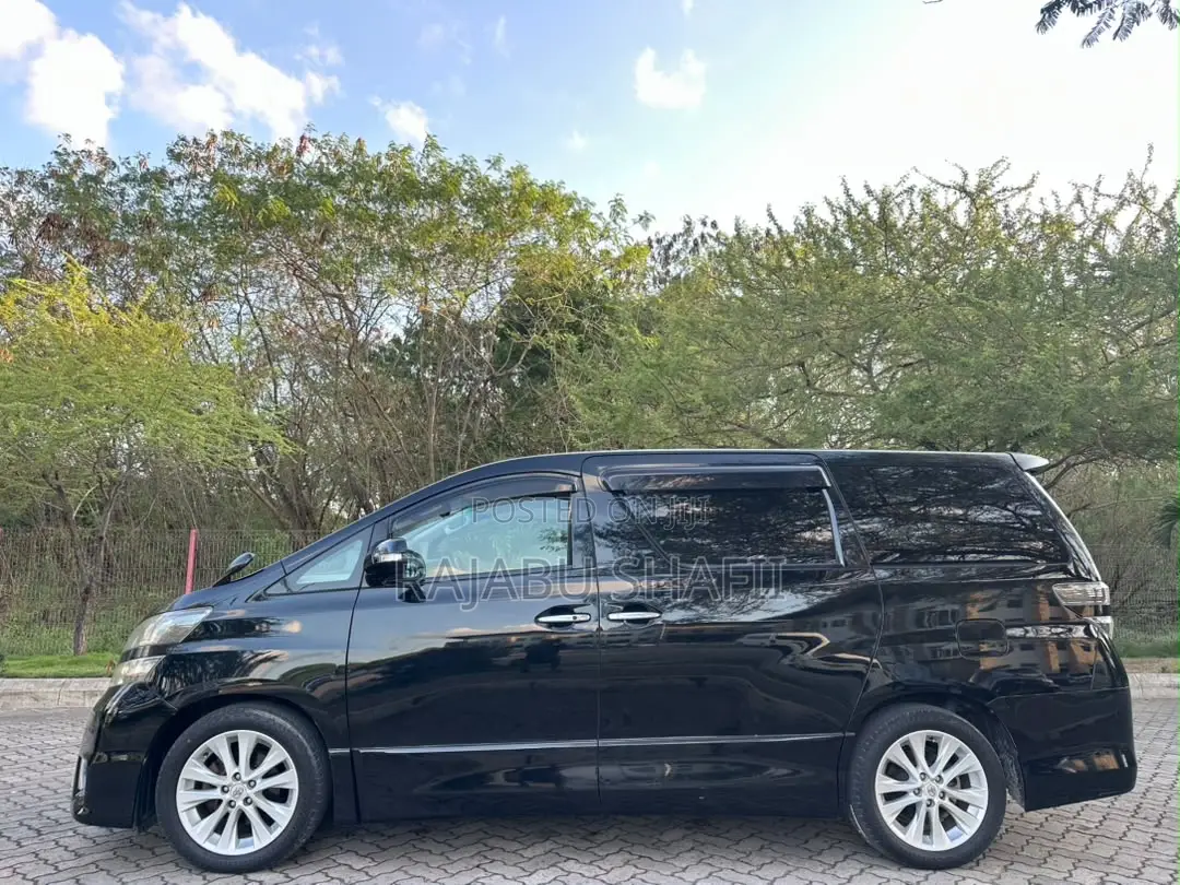Toyota Alphard 2.4 Petrol FWD 2008 Black