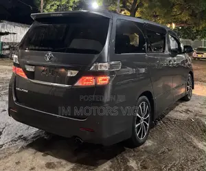 Toyota Vellfire 2011 Grey