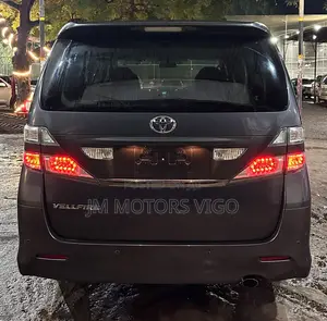 Toyota Vellfire 2011 Grey