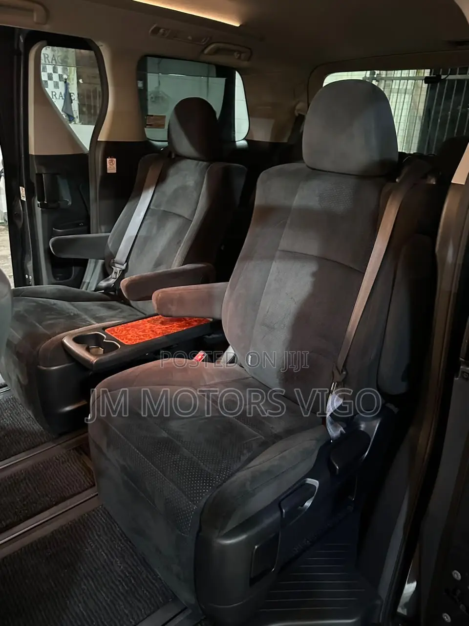 Toyota Vellfire 2011 Grey