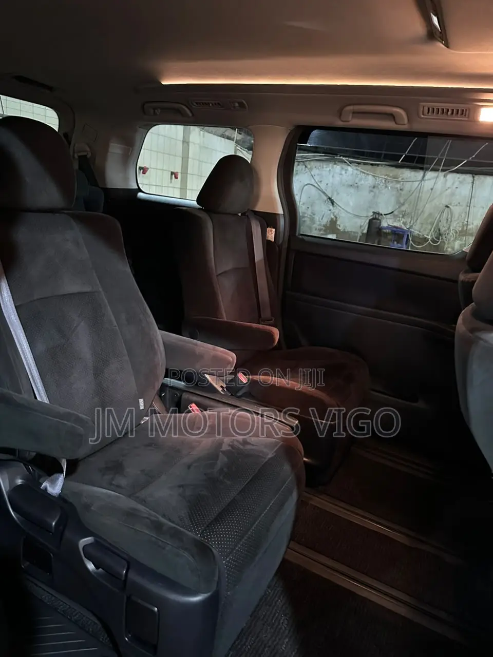 Toyota Vellfire 2011 Grey
