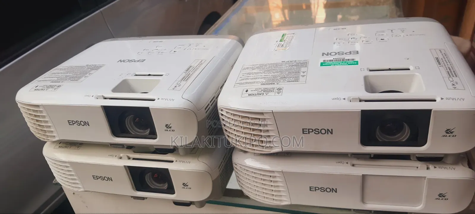 Offer Prices Epson Projector X39 in Clean Condition