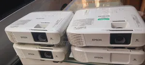 Offer Prices Epson Projector X39 in Clean Condition