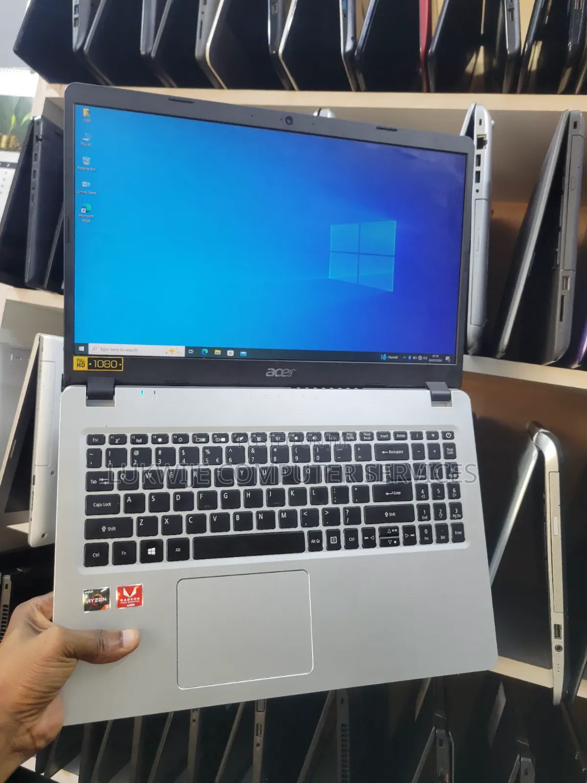 Laptop Acer Nitro 5 8GB AMD Ryzen 3 HDD+SSD 512GB