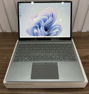 New Laptop Microsoft Surface Go 3 8GB Intel Core i5 SSD 256GB