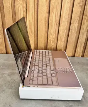 New Laptop Microsoft Surface Go 3 8GB Intel Core i5 SSD 256GB