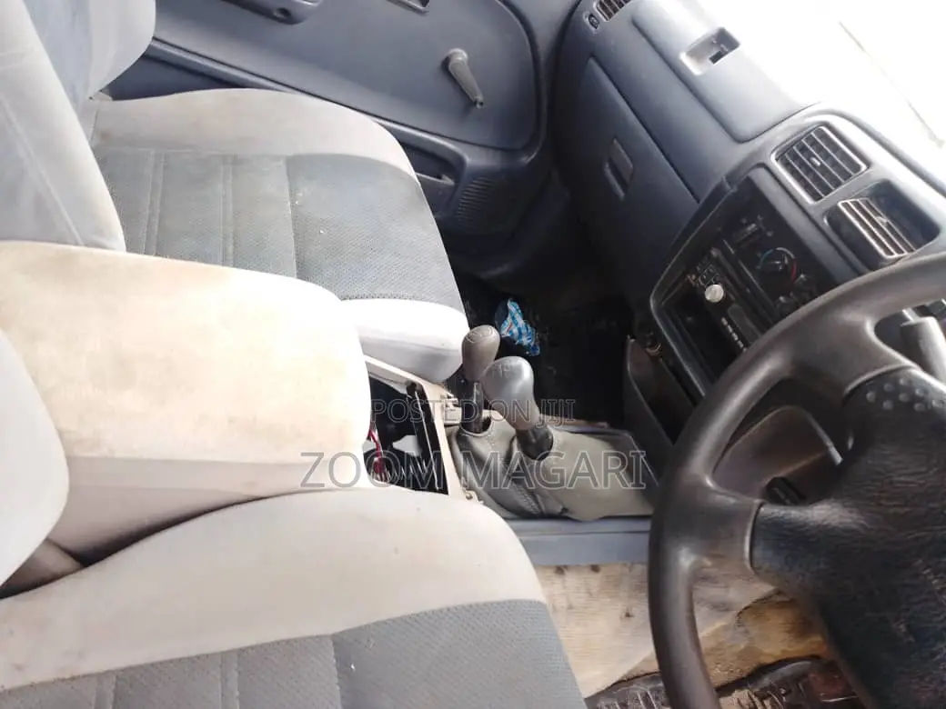 Toyota Hilux 2.5 Cab 2005 Silver