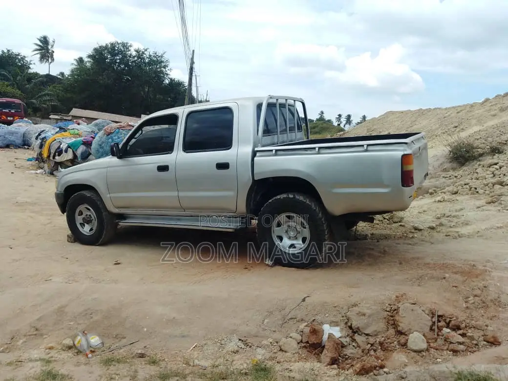 Toyota Hilux 2.5 Cab 2005 Silver