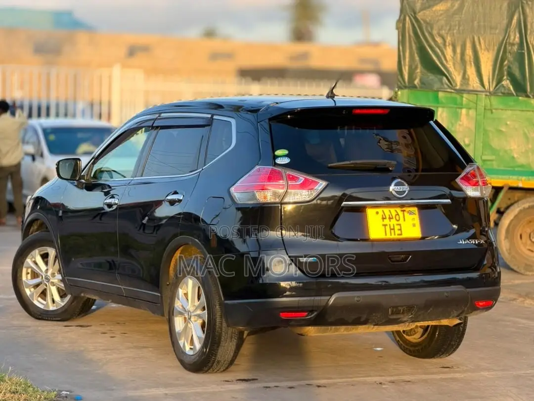 Nissan X-Trail 2015 Black
