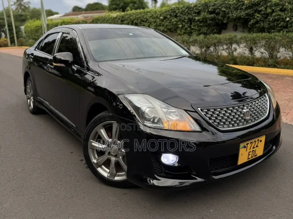 Toyota Crown 2009 Black