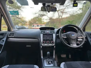 Subaru Forester 2015 Gray