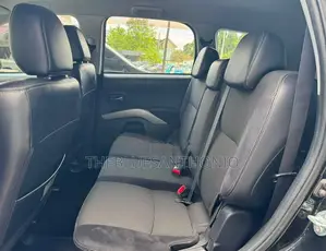 Mitsubishi Outlander 2012 Black