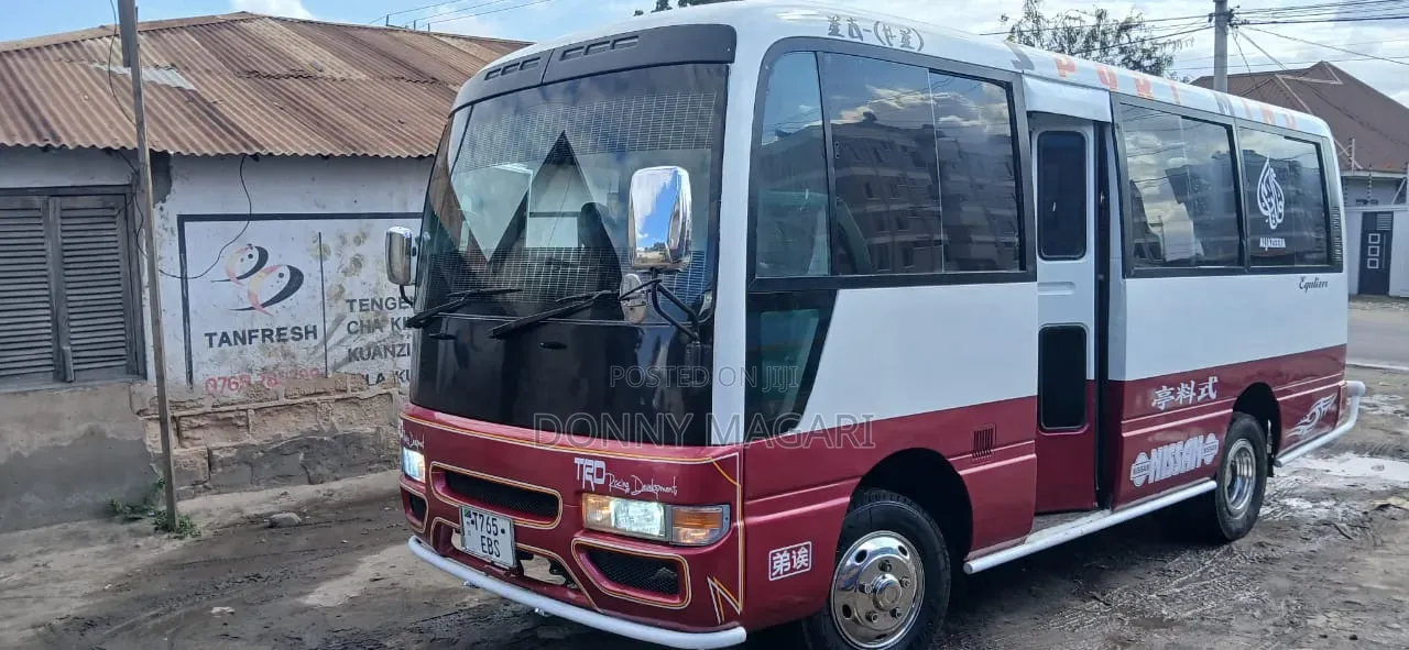 Nissan Civilian 2003 White