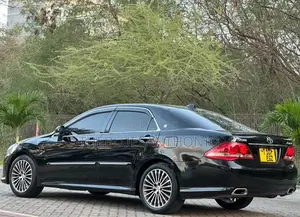 Toyota Crown 2009 Black