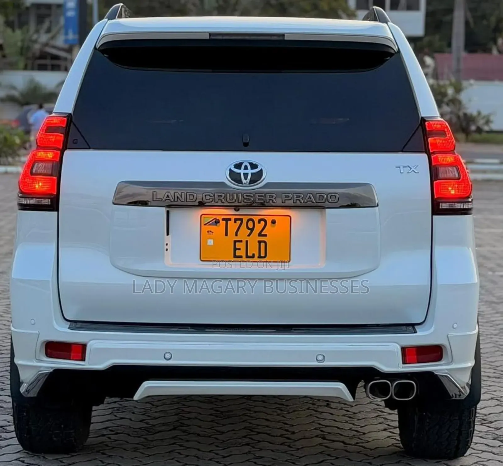 Toyota Land Cruiser Prado 2022 White