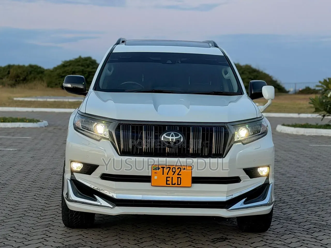 Toyota Land Cruiser Prado 2022 White
