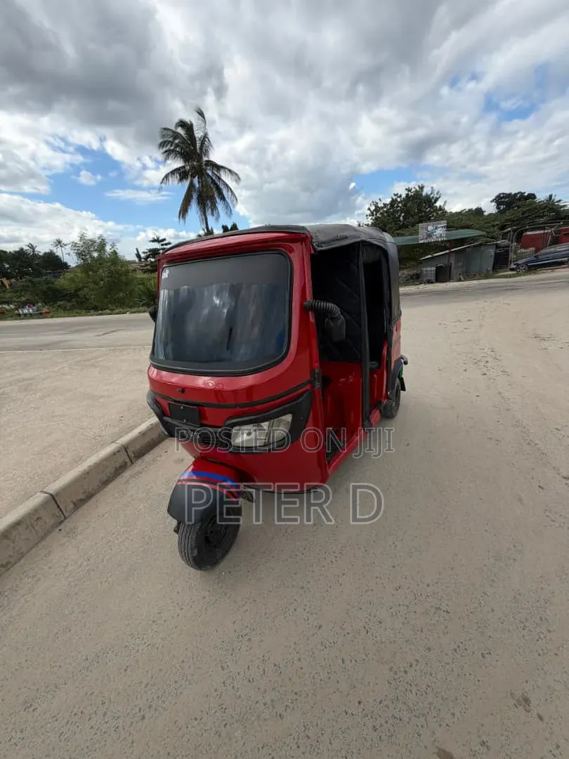 TVS Apache RTR 160 2V 2024 Red