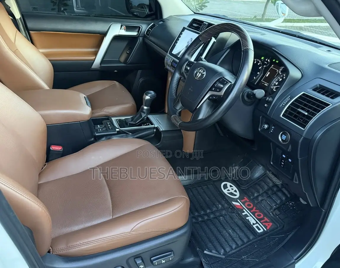 Toyota Land Cruiser Prado 2022 White
