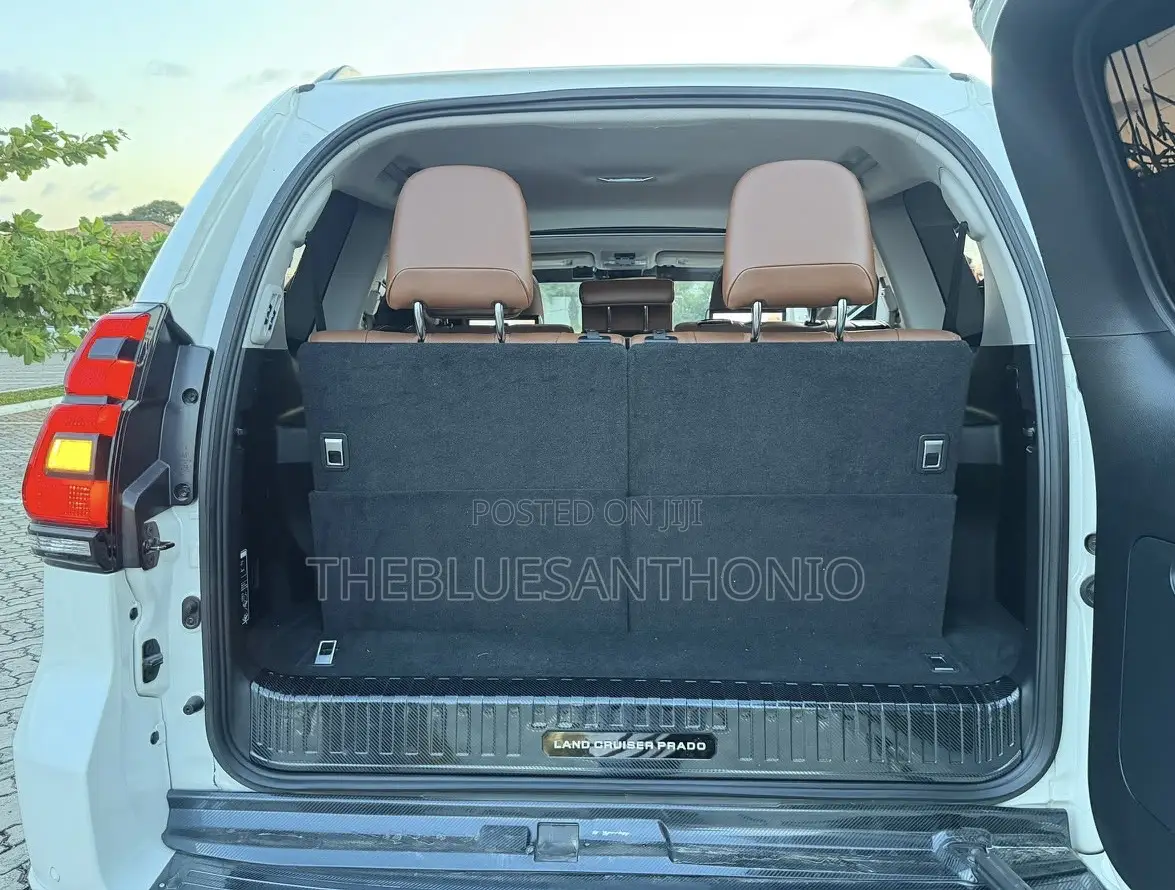 Toyota Land Cruiser Prado 2022 White