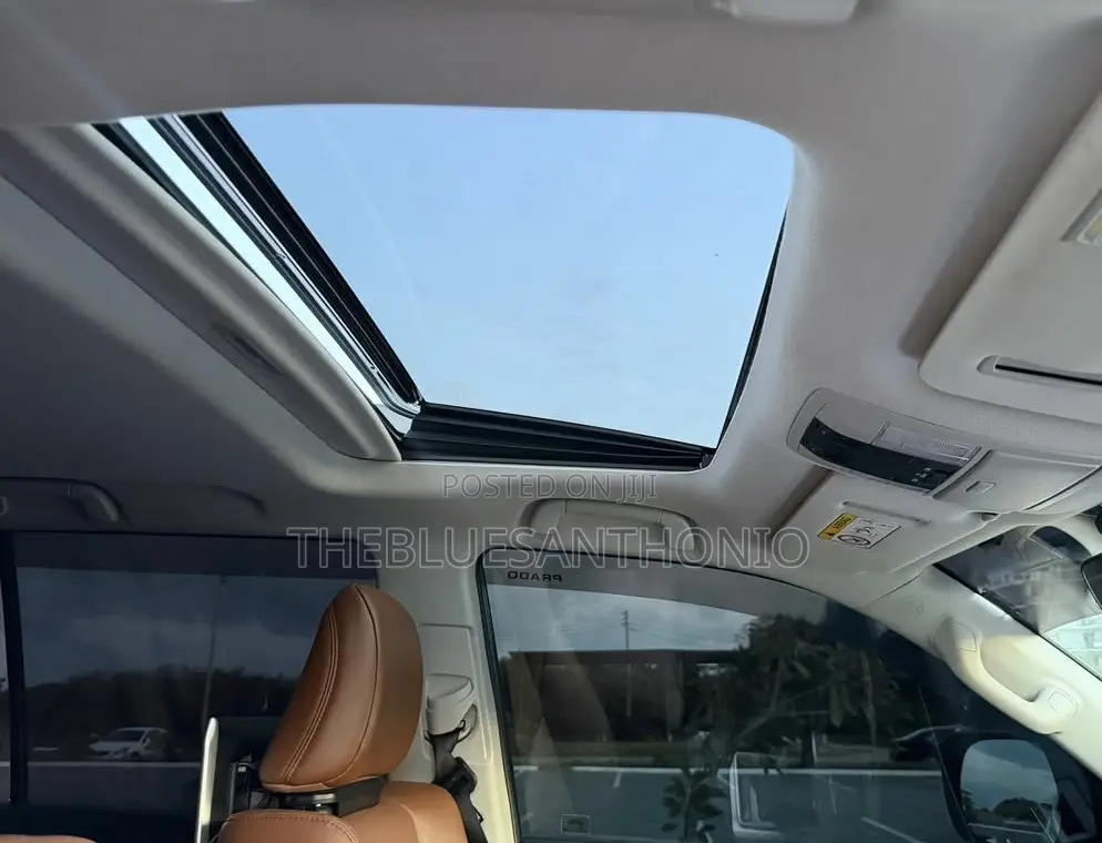 Toyota Land Cruiser Prado 2022 White