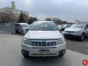 Subaru Forester 2011 Pearl
