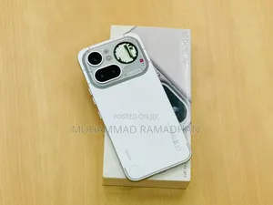 New Nothing Phone 4a Pro 256 GB White