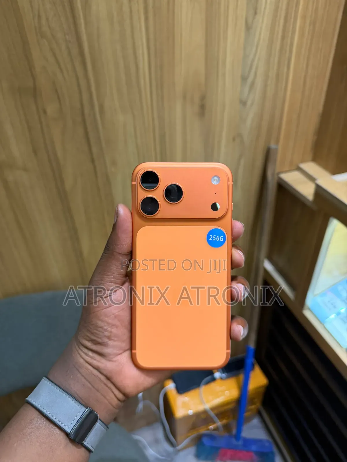 New Apple iPhone 17 Pro Max 256 GB Orange